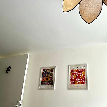 Chambre Dans Maison Meuliere Avec Jardin Chelles  Extérieur photo