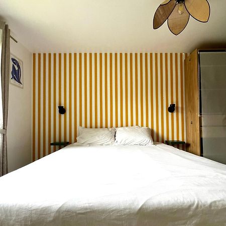 Chambre Dans Maison Meuliere Avec Jardin Chelles  Extérieur photo